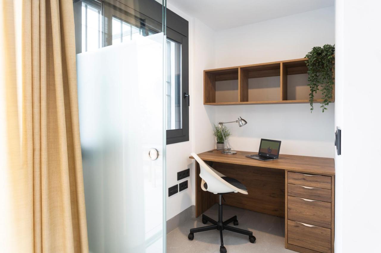 Apartamentos Bajeles Sevilla Urban ภายนอก รูปภาพ