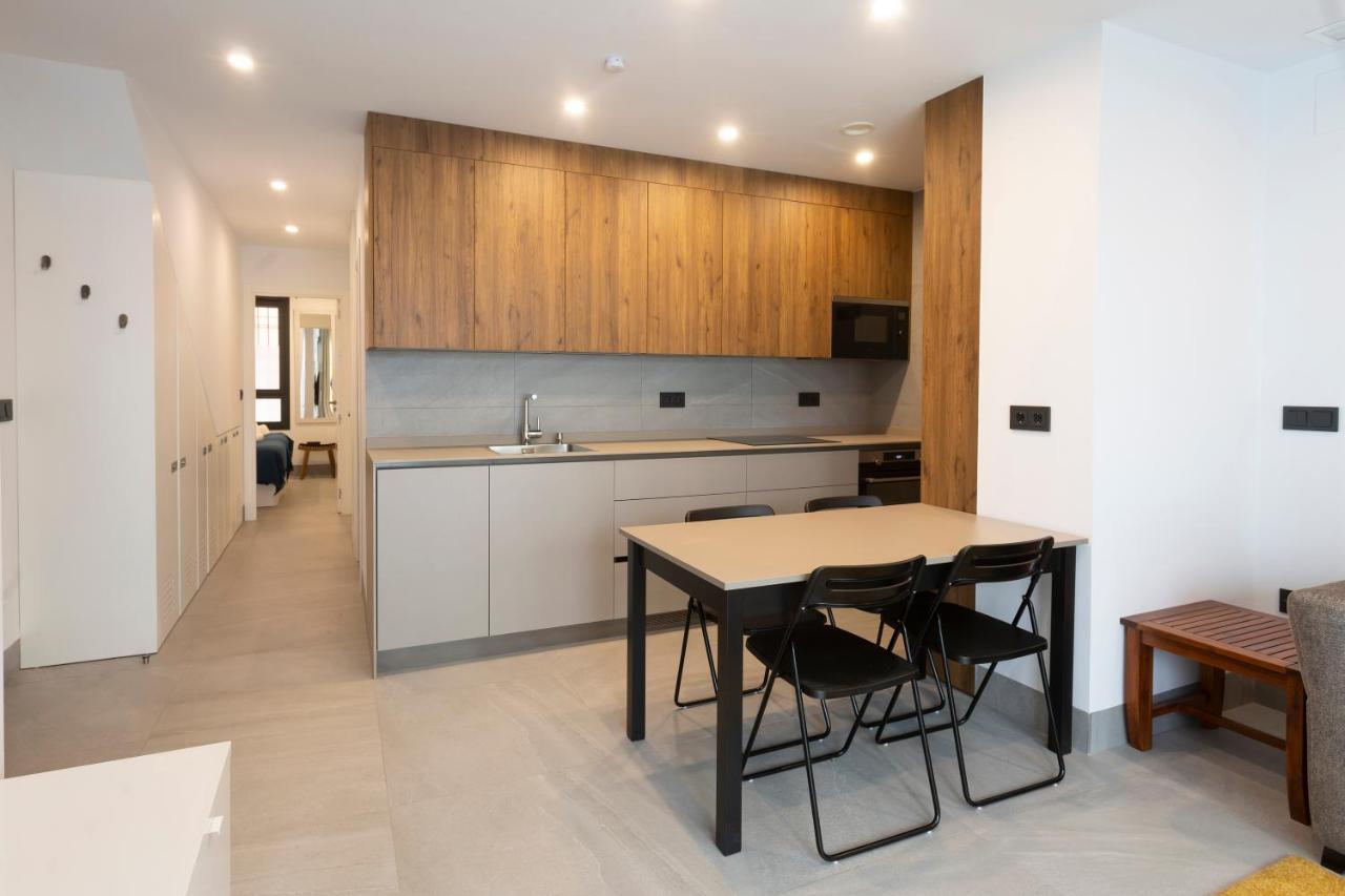 Apartamentos Bajeles Sevilla Urban ภายนอก รูปภาพ