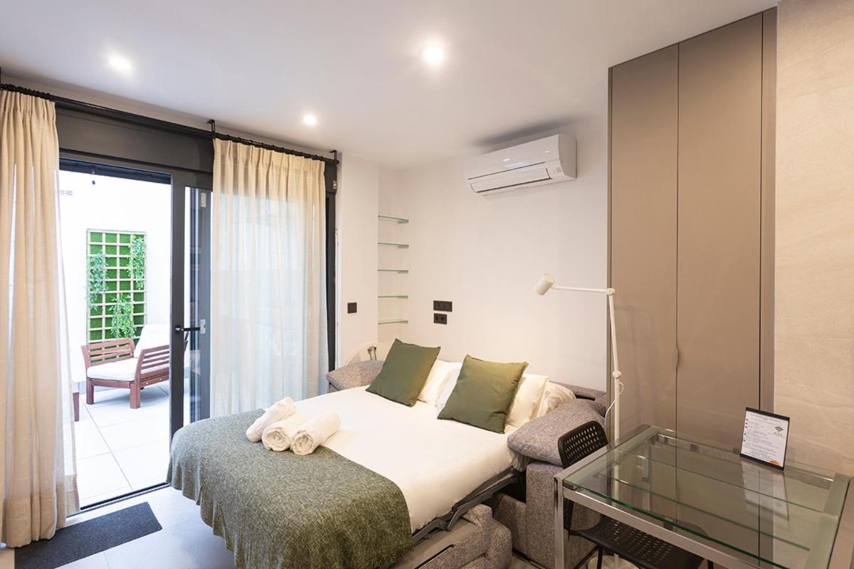 Apartamentos Bajeles Sevilla Urban ภายนอก รูปภาพ